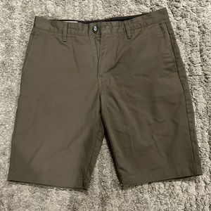 Men’s Volcom shorts